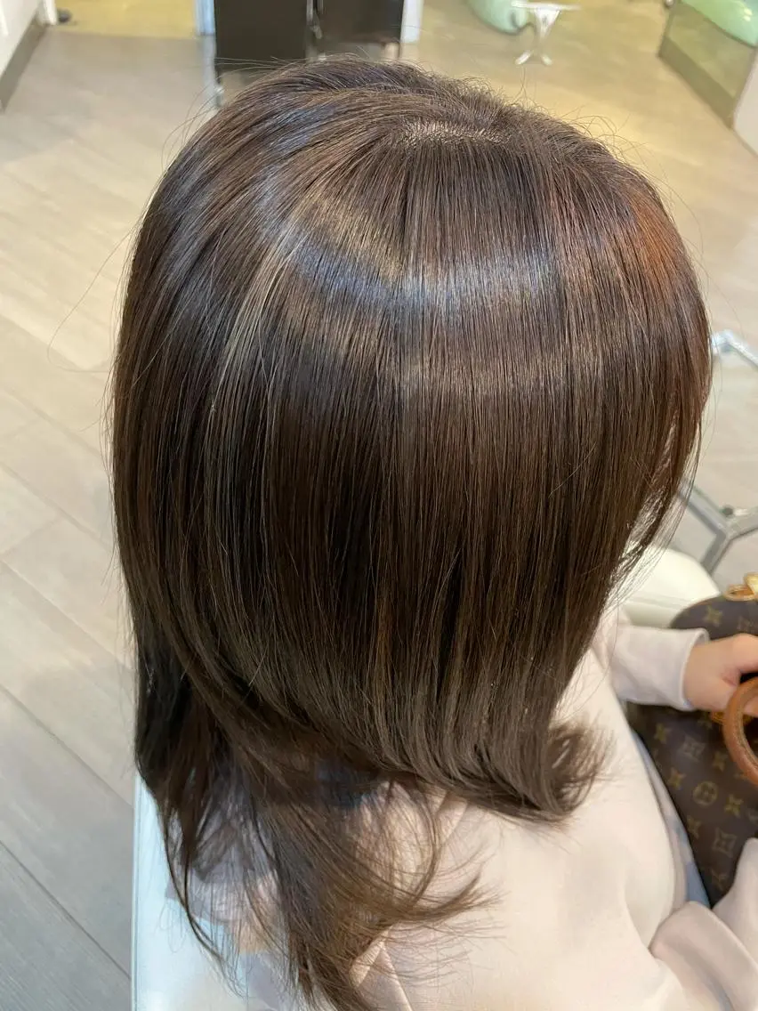 セミロング カラー 髪質改善 トリートメント 平原 沙耶のヘアスタイル