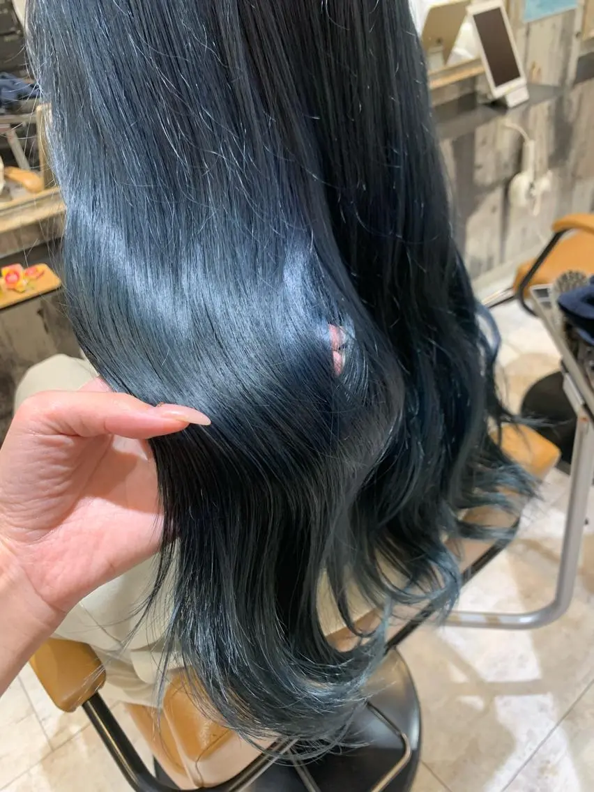 カラー ヤマダ サクラのヘアスタイル