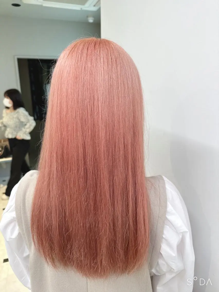 ロング カラー 🪄池袋ハイトーン 🪄ブリーチカラーのヘアスタイル