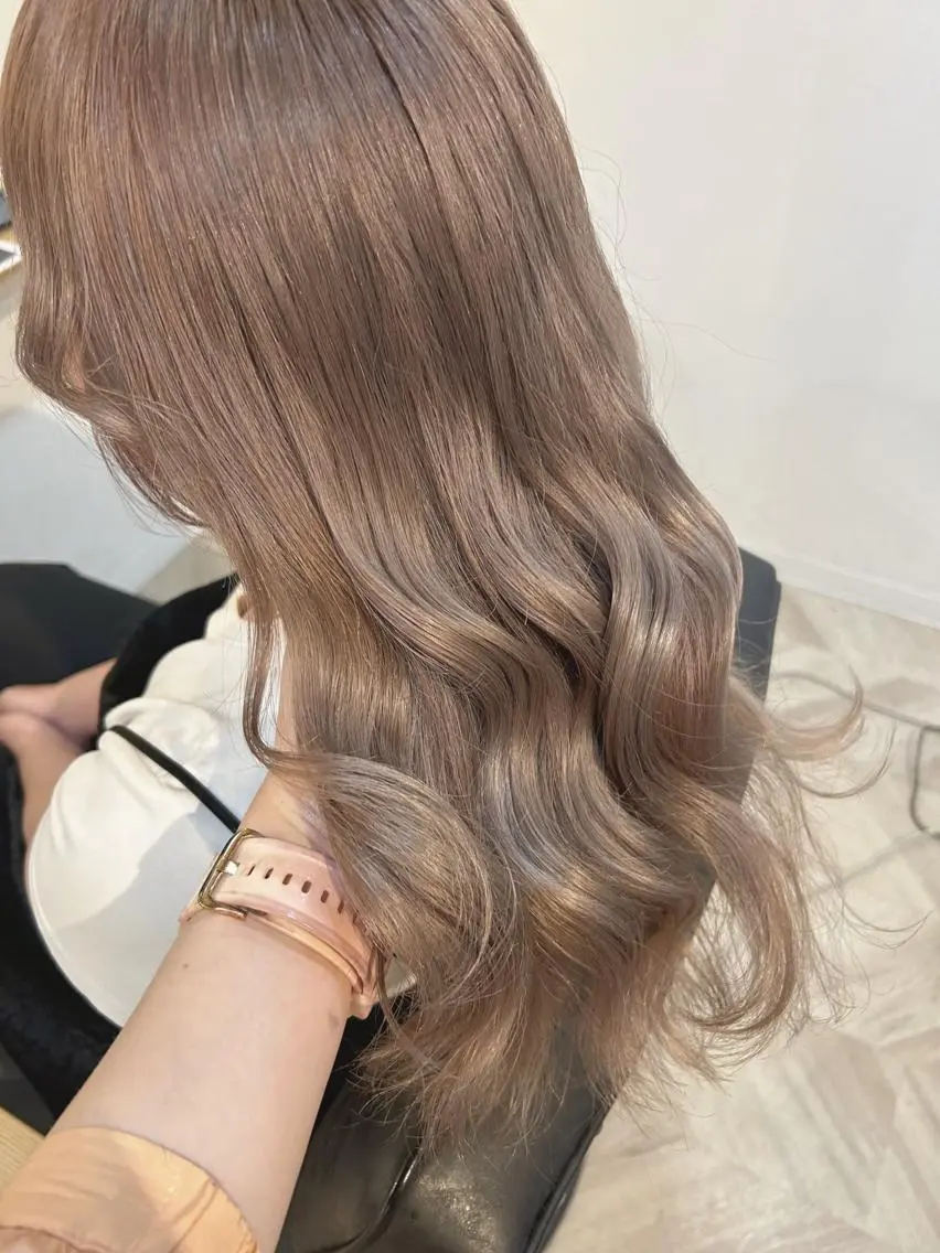 ミディアム ayumi ／透明感カラーのヘアスタイル