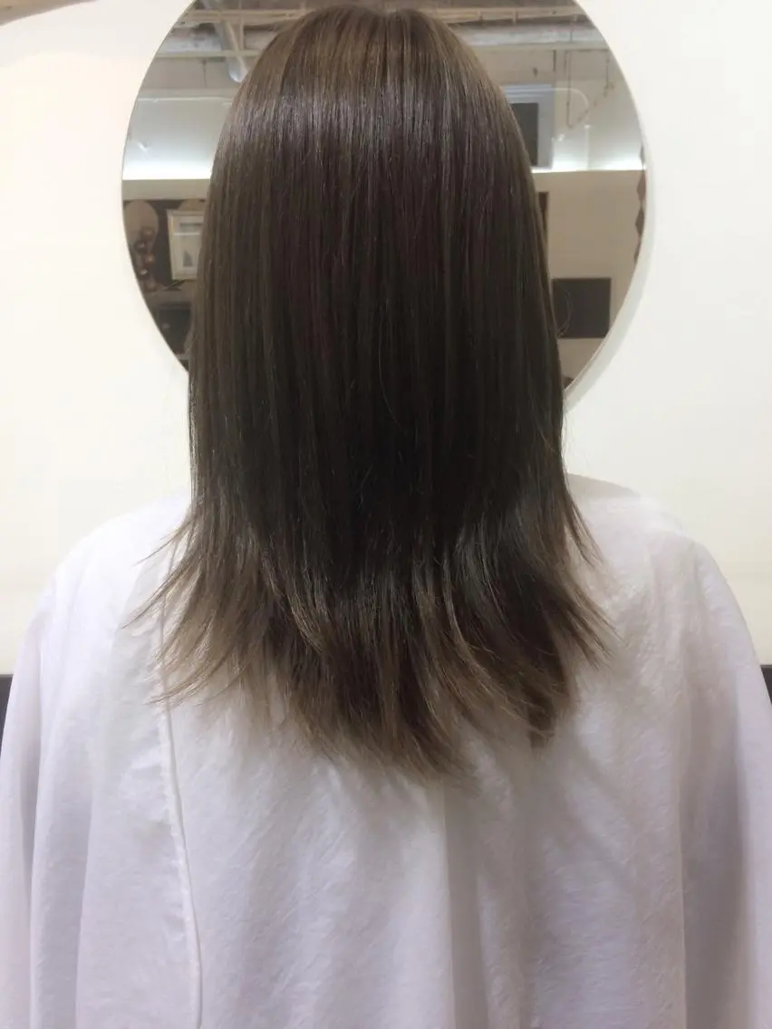 カラー ブルーカラー ブルージュ 透明感カラー 河原 卓司のヘアスタイル