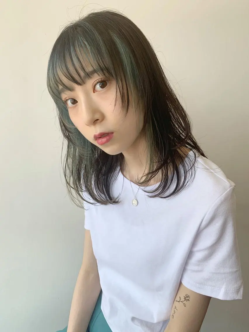 セミロング 髪質改善×艶カラー 🌼Haru🌼のヘアスタイル