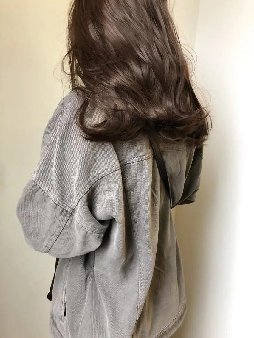 ロング カラー アッシュ 透明感カラー グレージュ ハイライトカラー インナーカラー カット ヘアカラー トリートメント 岡本康平/ボブ/ブリ ーチ/酸性ストレートのヘアスタイル