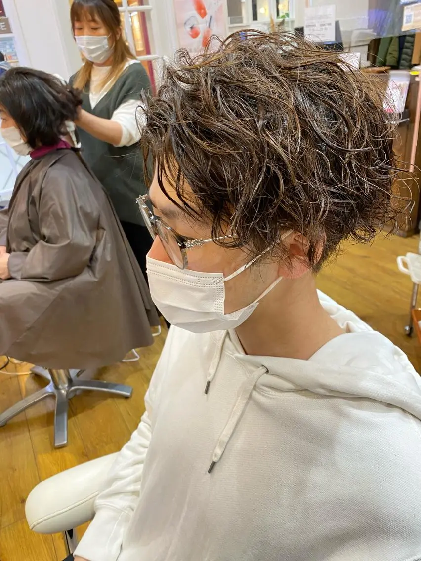 ミディアム パーマ メンズ 原田 涼矢のヘアスタイル