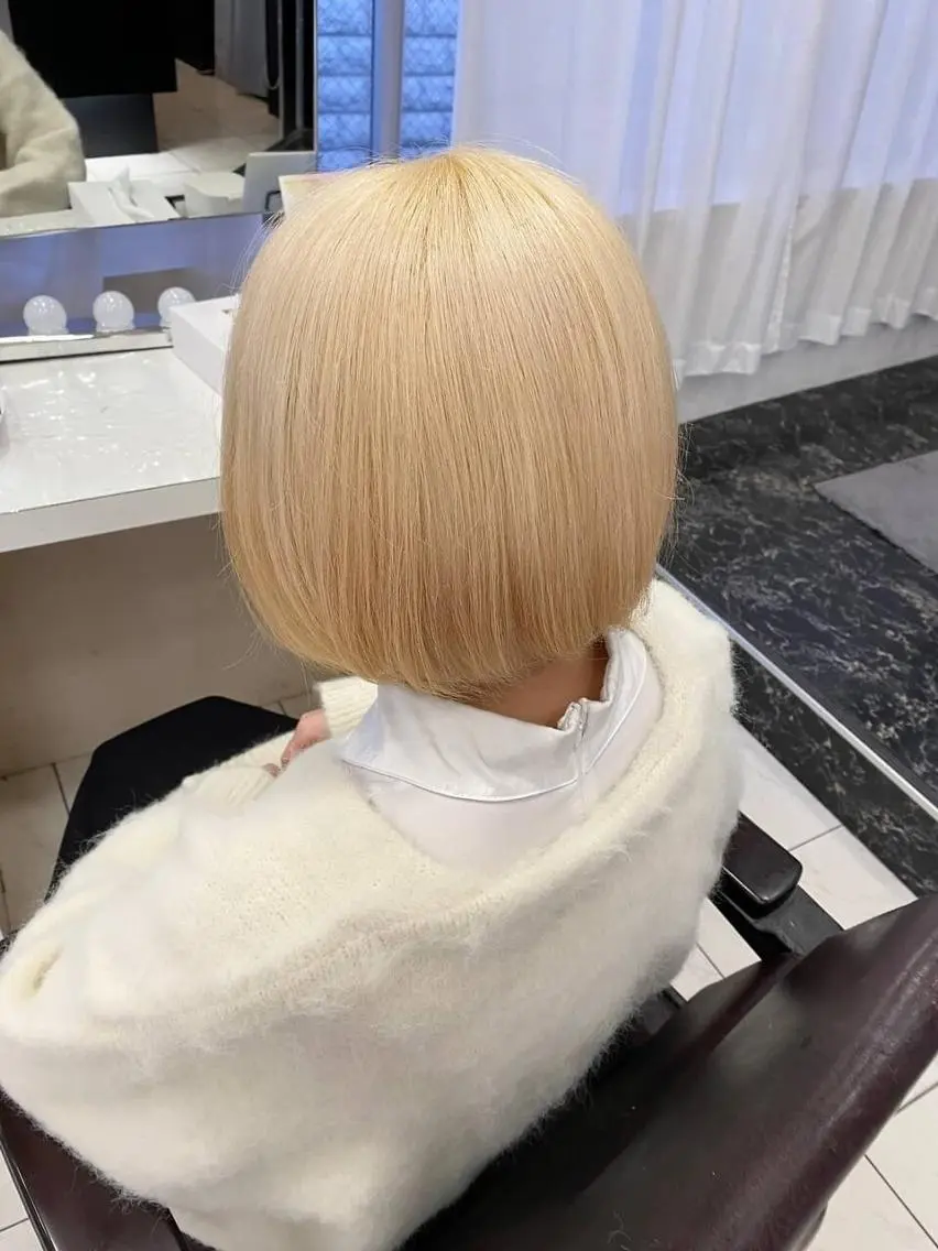 ミディアム カラー ヘアアレンジ シールエクステ バレイヤージュ ベージュカラー ブリーチ ケアブリーチ エクステ MORI エクステMARIKAのヘアスタイル