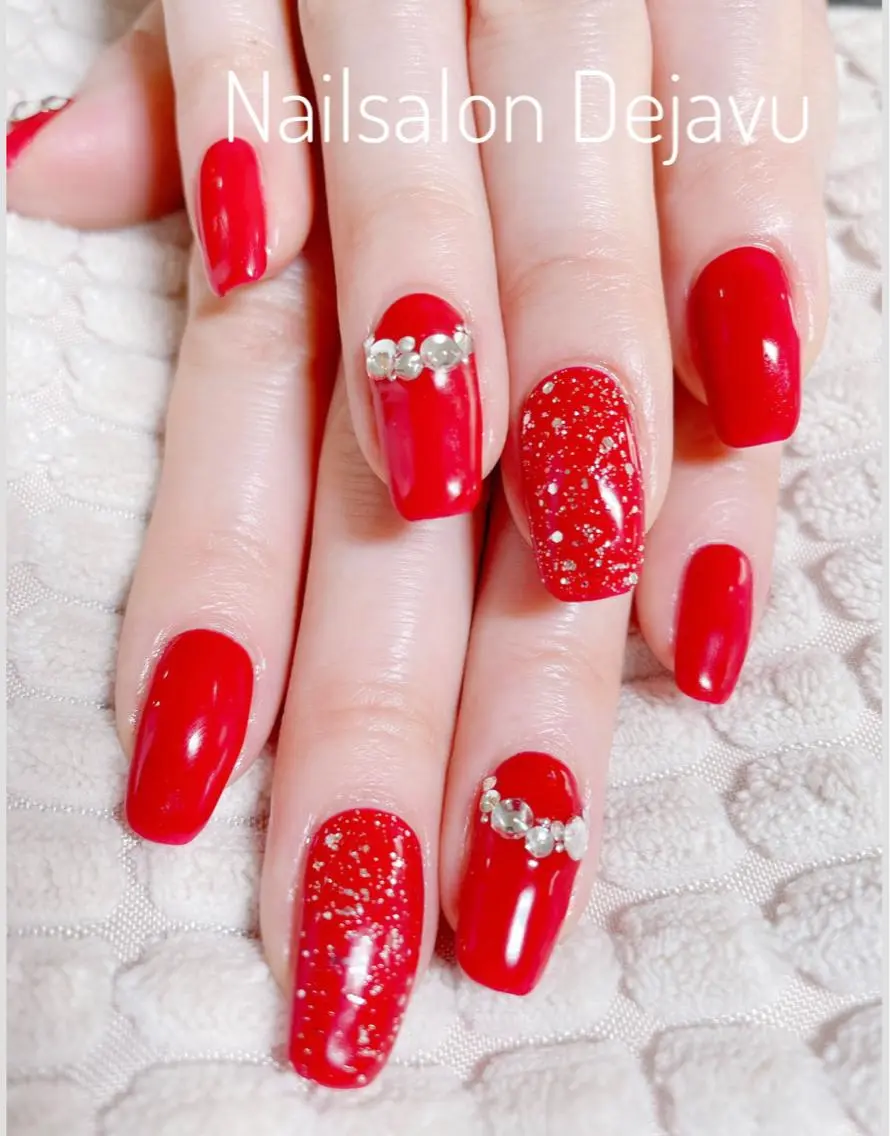 ネイル アートネイル ラメ(グリッター) ワンカラーネイル ストーンネイル ハンドネイル Nail salon Dejavu 🌿のネイルデザイン