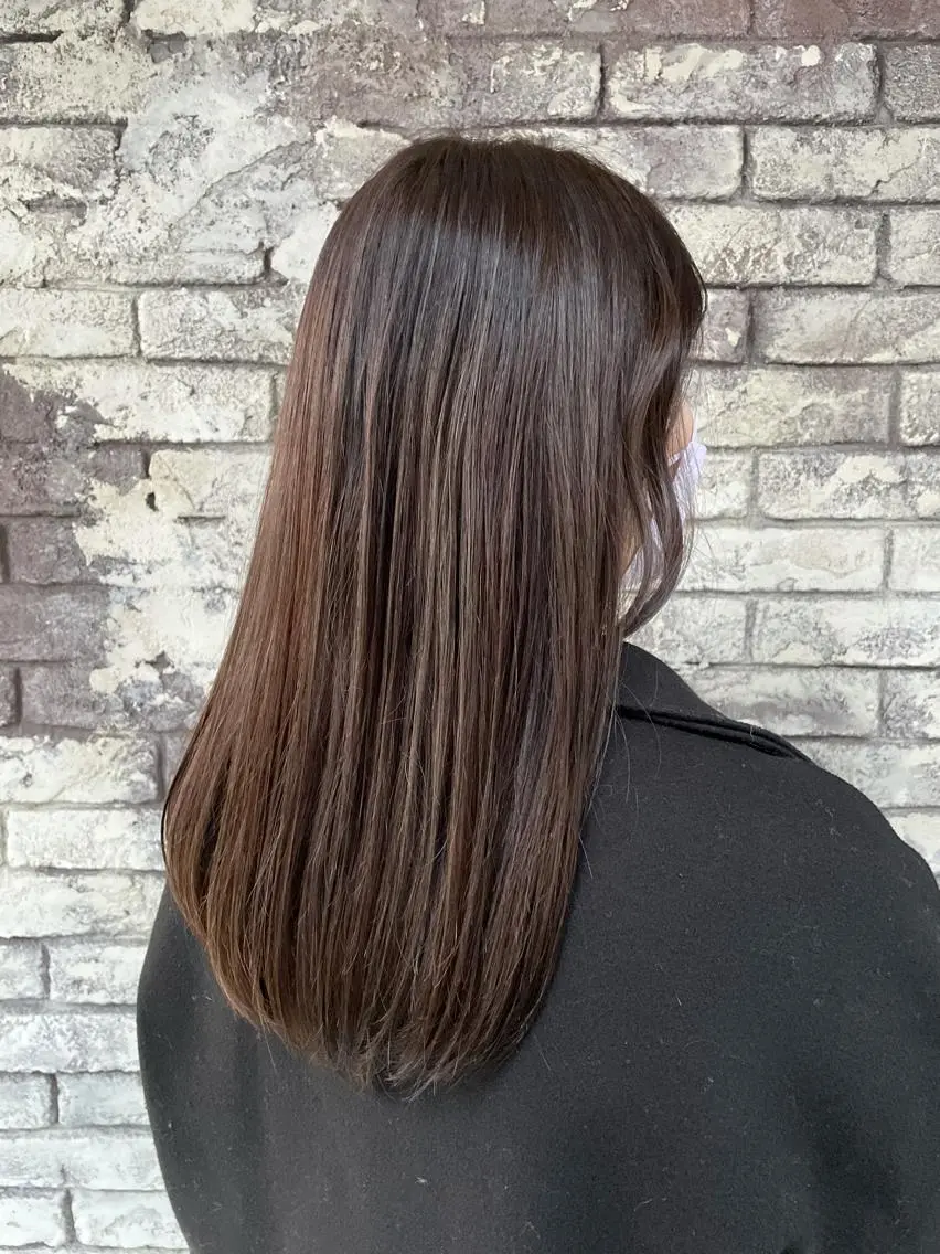 セミロング 芥川 未優のヘアスタイル