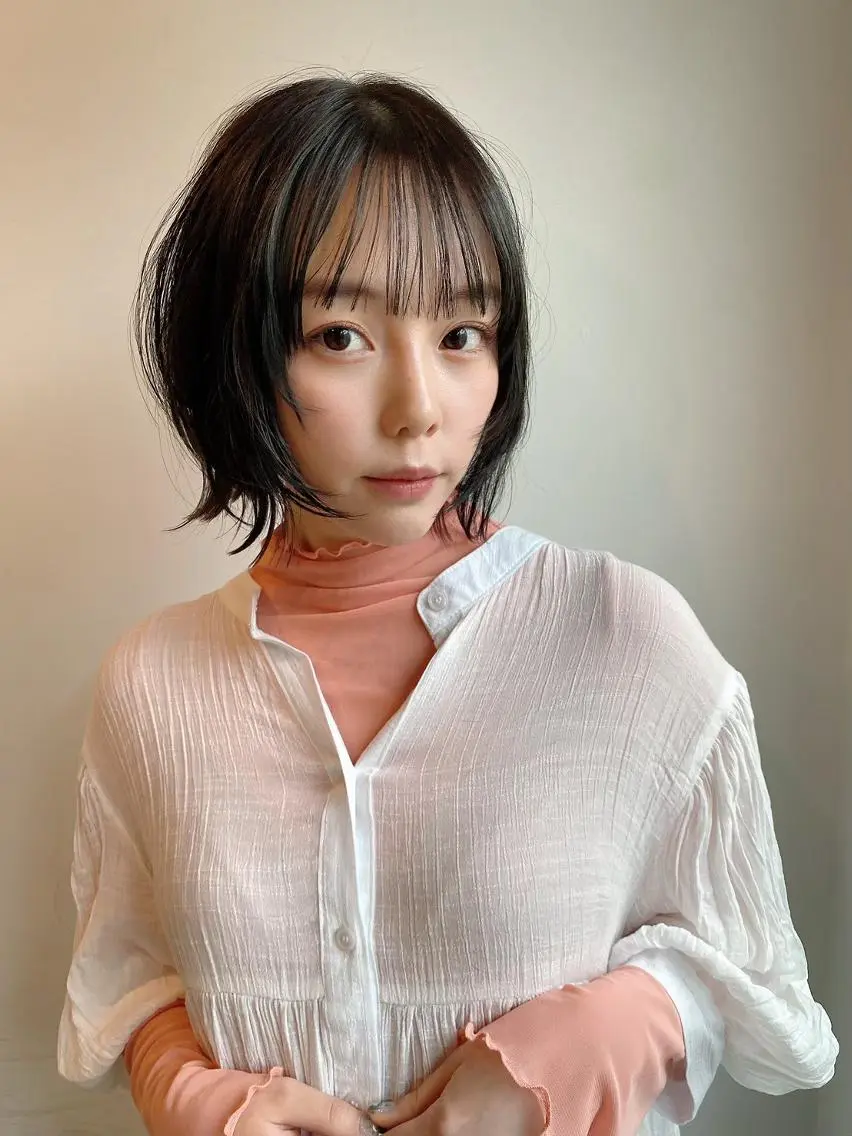 ミディアム カラー パーマ ショートボブ ミディアムパーマ アディクシーカラー ブリーチ ケアブリーチ カット ヘアカラー トリートメント CEINE OURのヘアスタイル