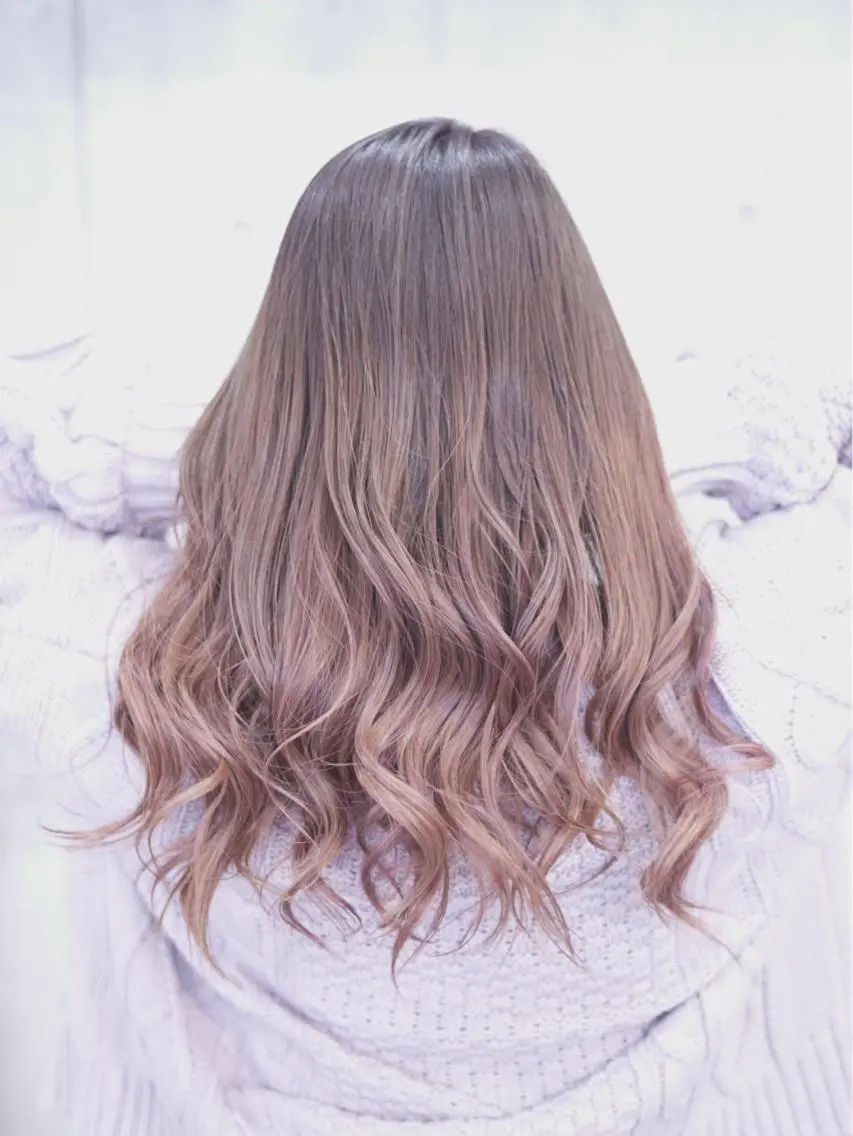 ロング Crystal 船橋のヘアスタイル