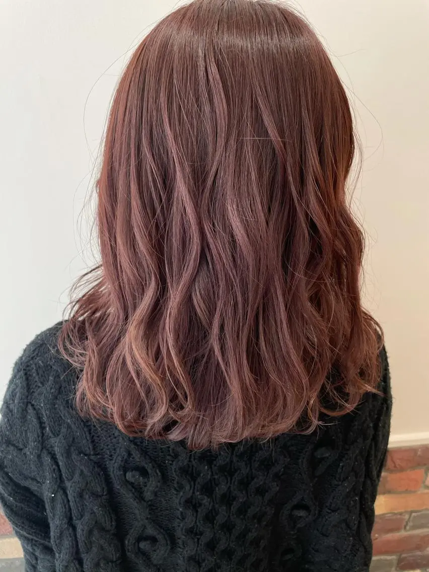 ミディアム 中井 茅佳のヘアスタイル