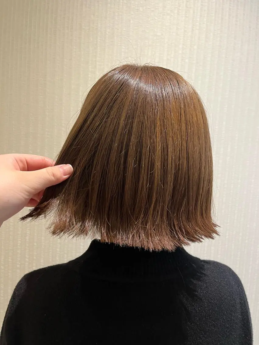 ショート カラー LiTA長嶺 小佐井悠未のヘアスタイル
