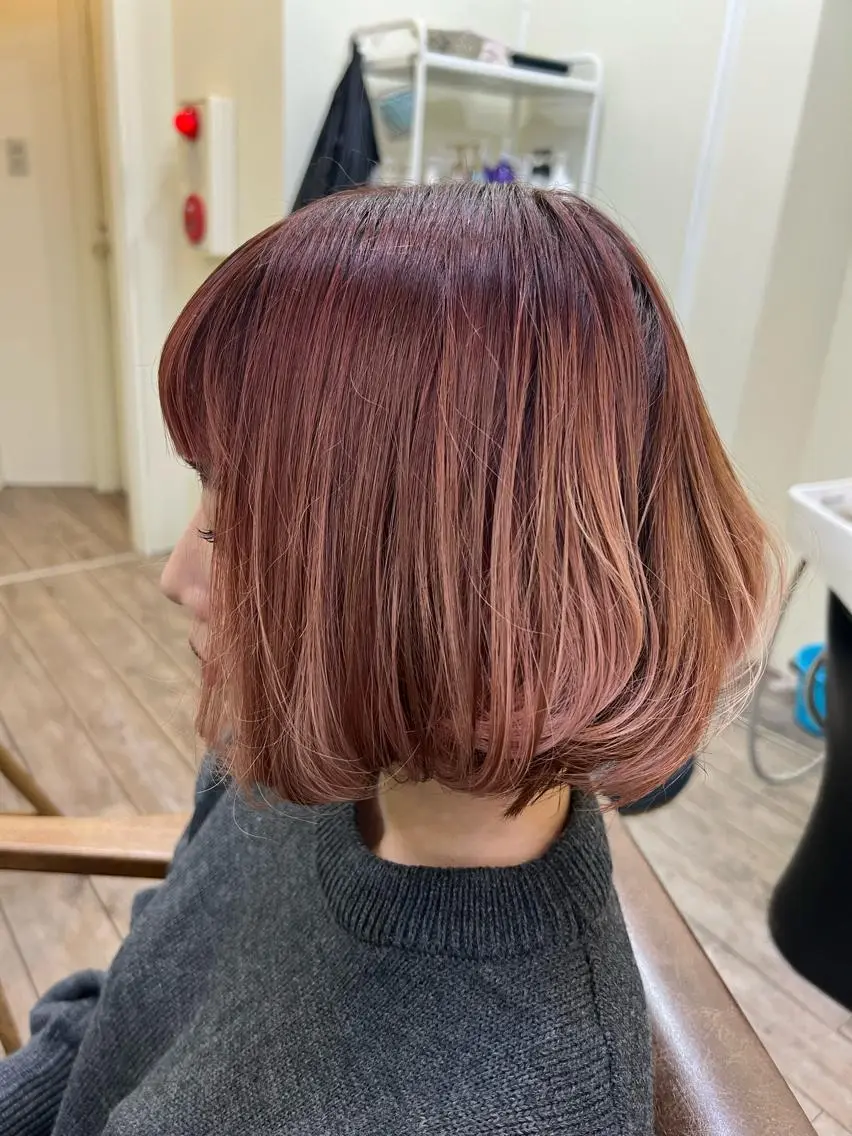 ミディアム カット ヘアカラー トリートメント 鶴見 和美のヘアスタイル