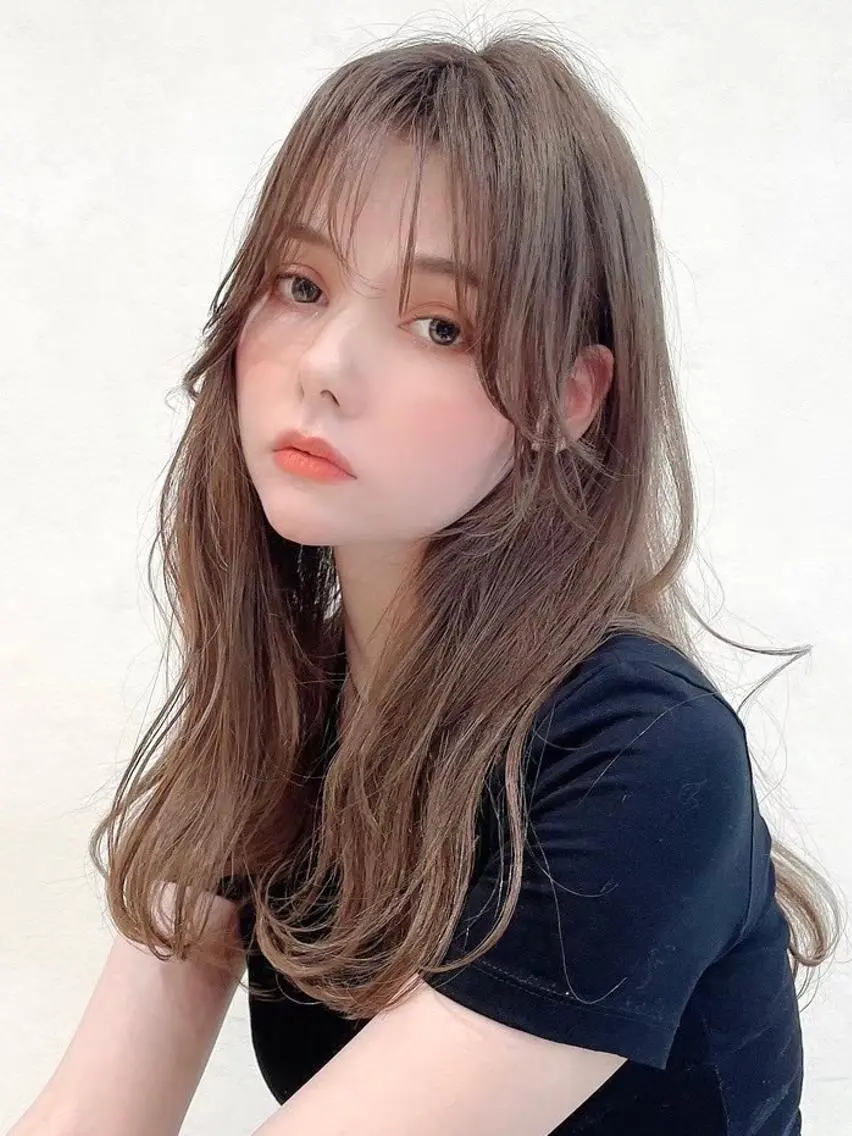 セミロング カラー パーマ ヘアアレンジ 韓国・韓国ヘア 髪質改善のヘアスタイル
