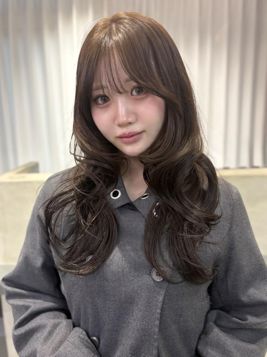 ミディアム カラー ミディアムレイヤー ベージュカラー 透明感カラー グレージュ オリーブカラー カット トリートメント MISAKI/韓国 レイヤー/エクステのヘアスタイル