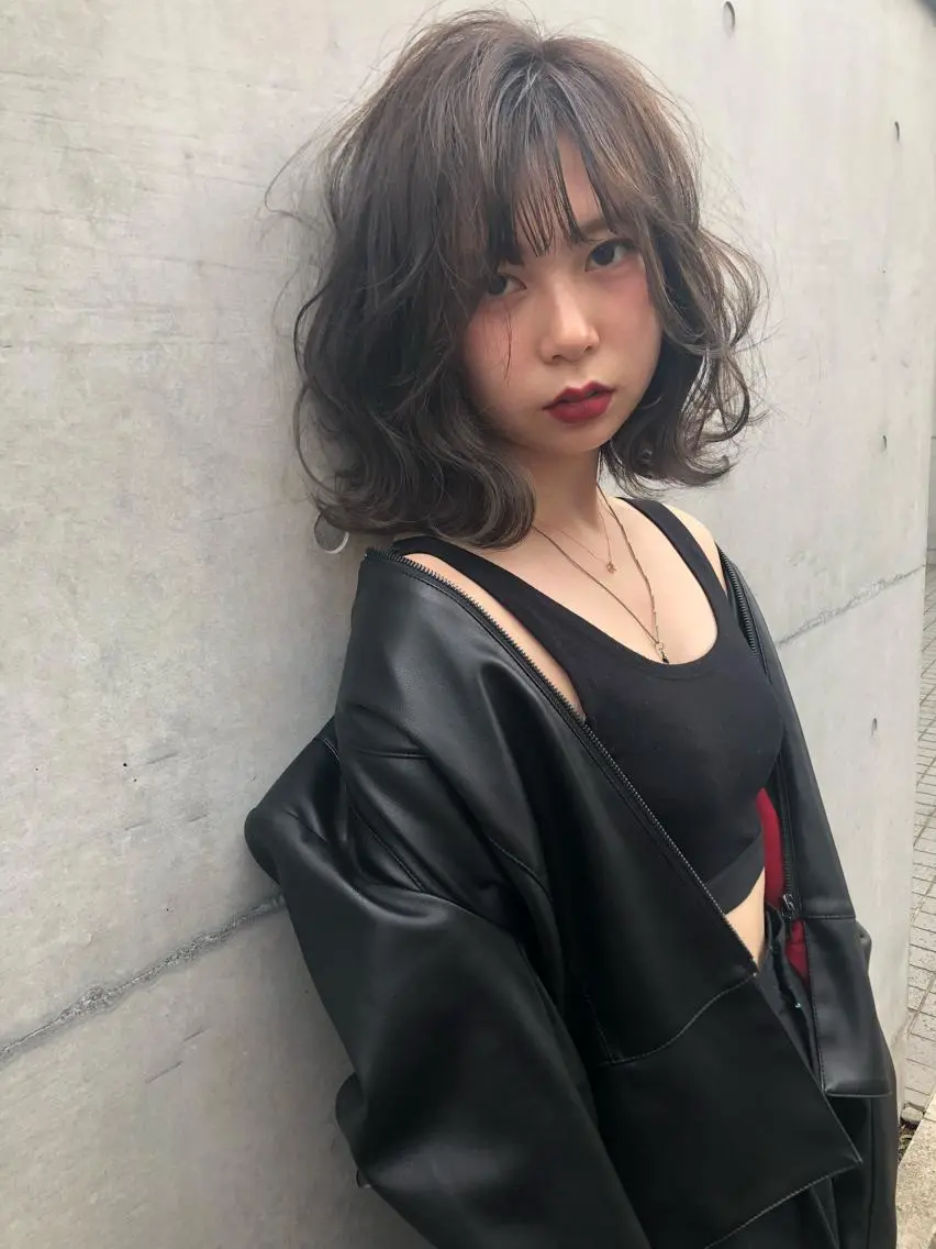 ミディアム カラー ボルドーカラー グレージュ Zina西新 井上貴幸のヘアスタイル