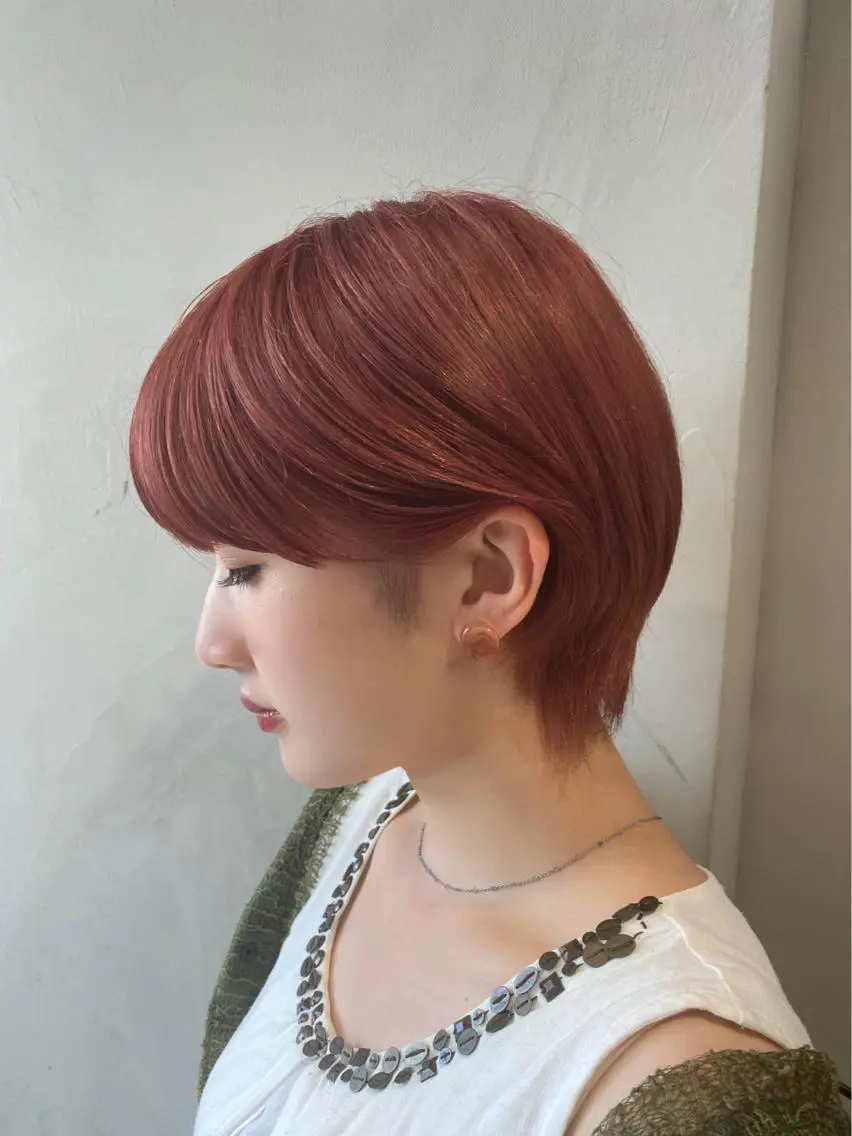 ショート カラー 艶髪/ダークトーン 🩶丸山日向のヘアスタイル