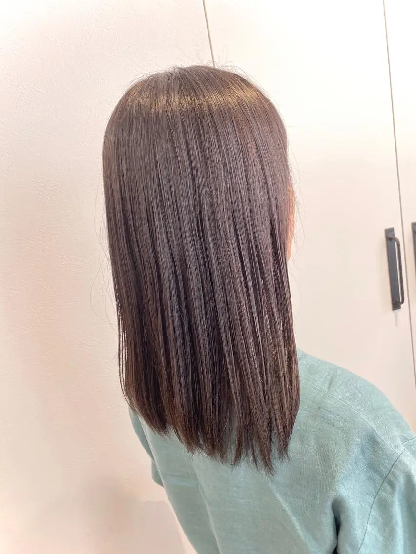 セミロング カラー アディクシーカラー イルミナカラー カット ヘアカラー トリートメント Kazu .Kのヘアスタイル