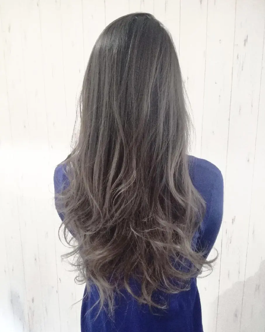 ロング カラー アッシュ アッシュグレー ブリーチ 外国人風カラー 西川 敏夫のヘアスタイル