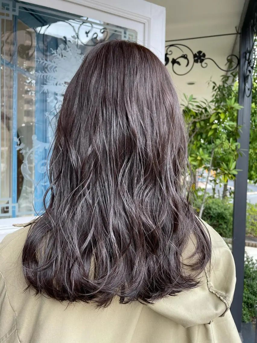 セミロング カラー 渡辺 瑠美のヘアスタイル
