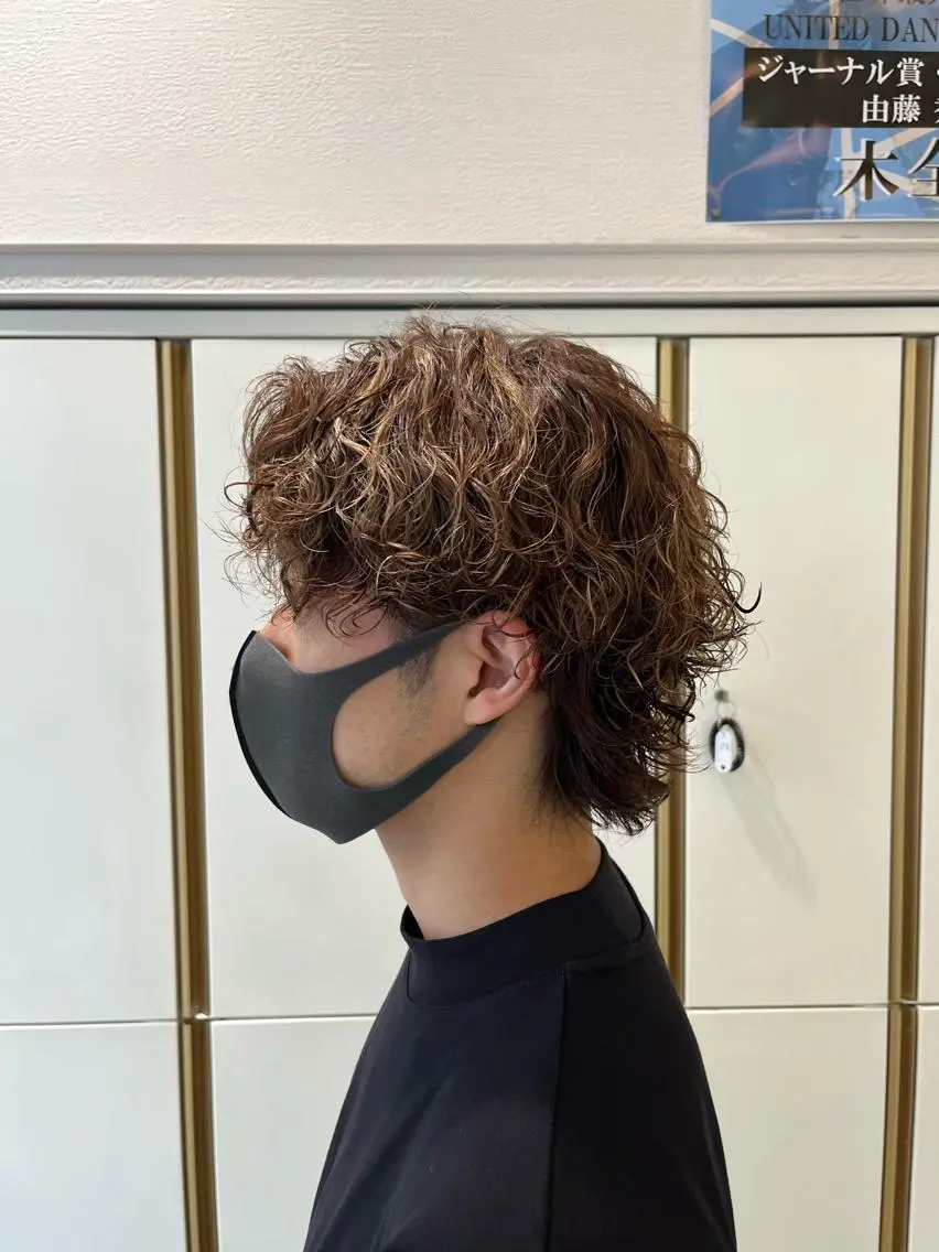 パーマ メンズ 海外風/レイヤー/ ブリーチ/shionのヘアスタイル