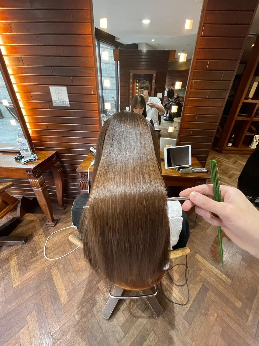 セミロング 酸性ストレート stylist YUTOのヘアスタイル