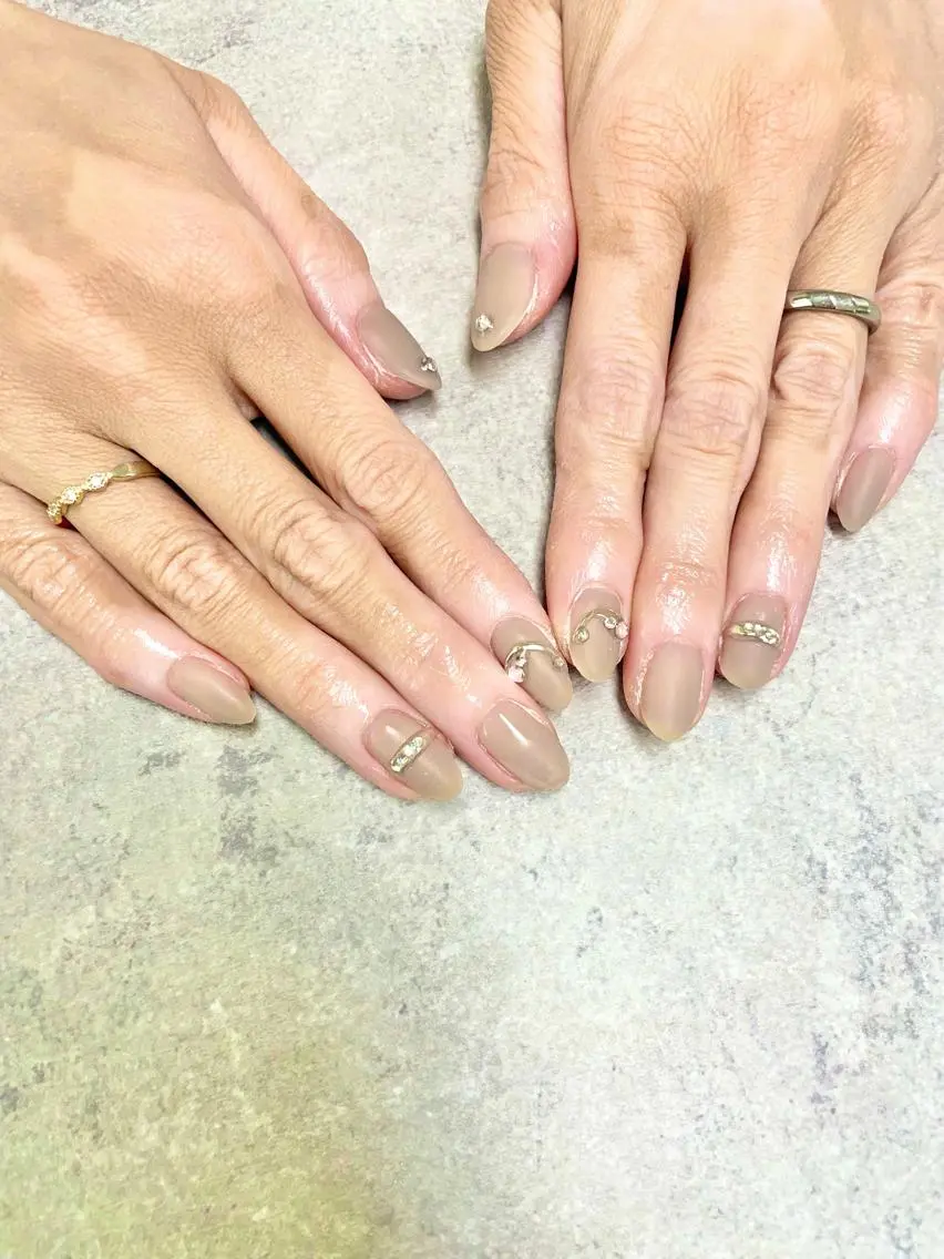 ネイル フットネイル フレンチネイル ジェルネイル グラデーション キラキラネイル ハンドネイル .N YUKIのネイルデザイン