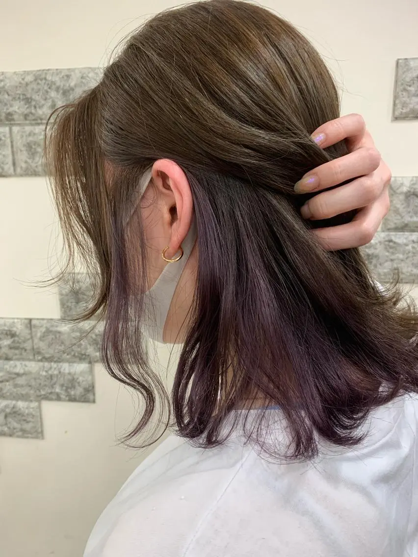 ミディアム カラー 薄田 珠美のヘアスタイル