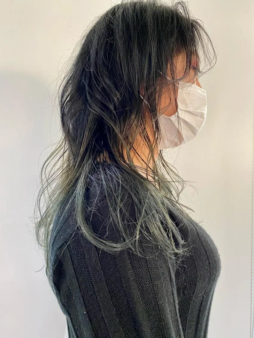 ロング カラー KOOKI スティードトーキョーのヘアスタイル