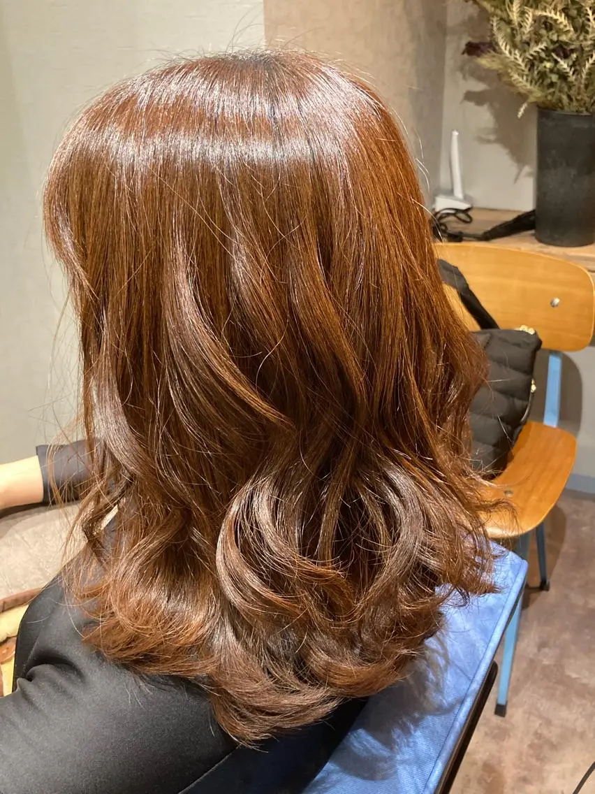 セミロング カラー 浅野 順一のヘアスタイル