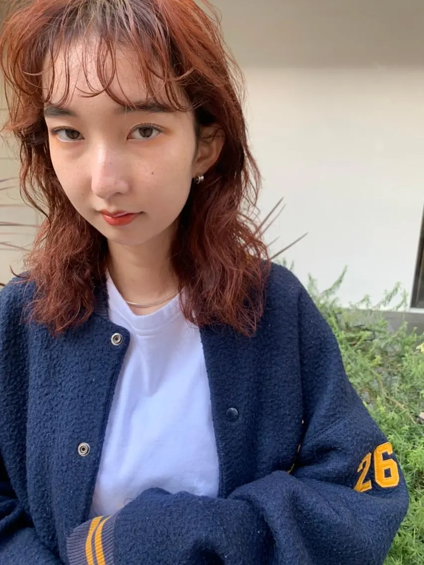 ミディアム パーマ カラー ミディアムパーマ ダブルカラー グラデーションカラー ハイライトカラー イルミナカラー CEINE PATHのヘアスタイル