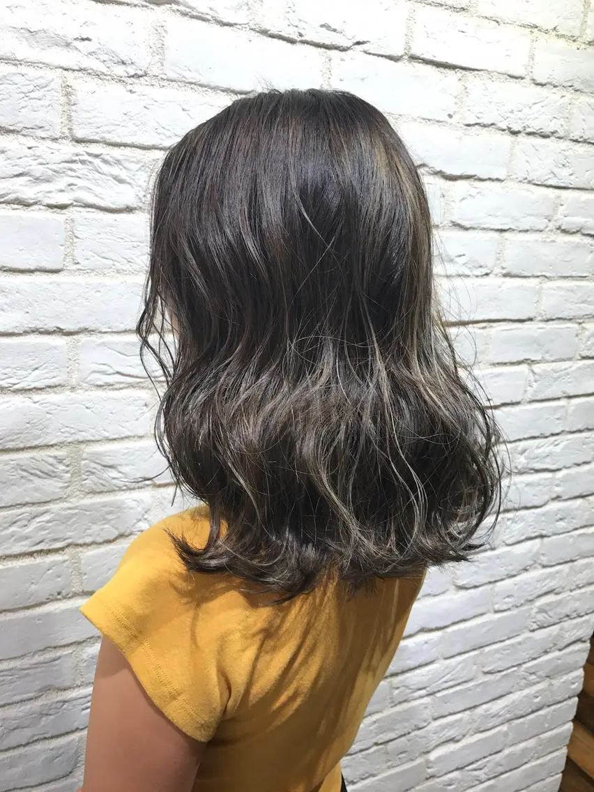 ミディアム カラー Neale.♡ ROLA京橋のマツエク・マツパデザイン