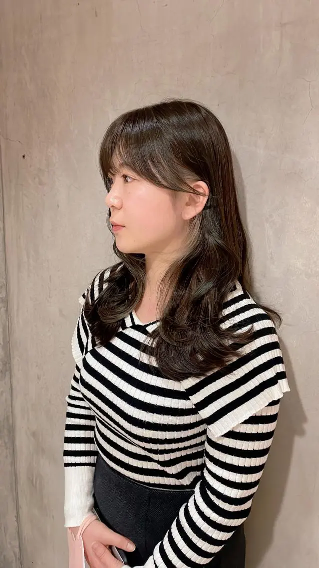 セミロング カット ヘアカラー トリートメント 🌹ハッシュカット、 レイヤー韓国ヘア🌹のヘアスタイル