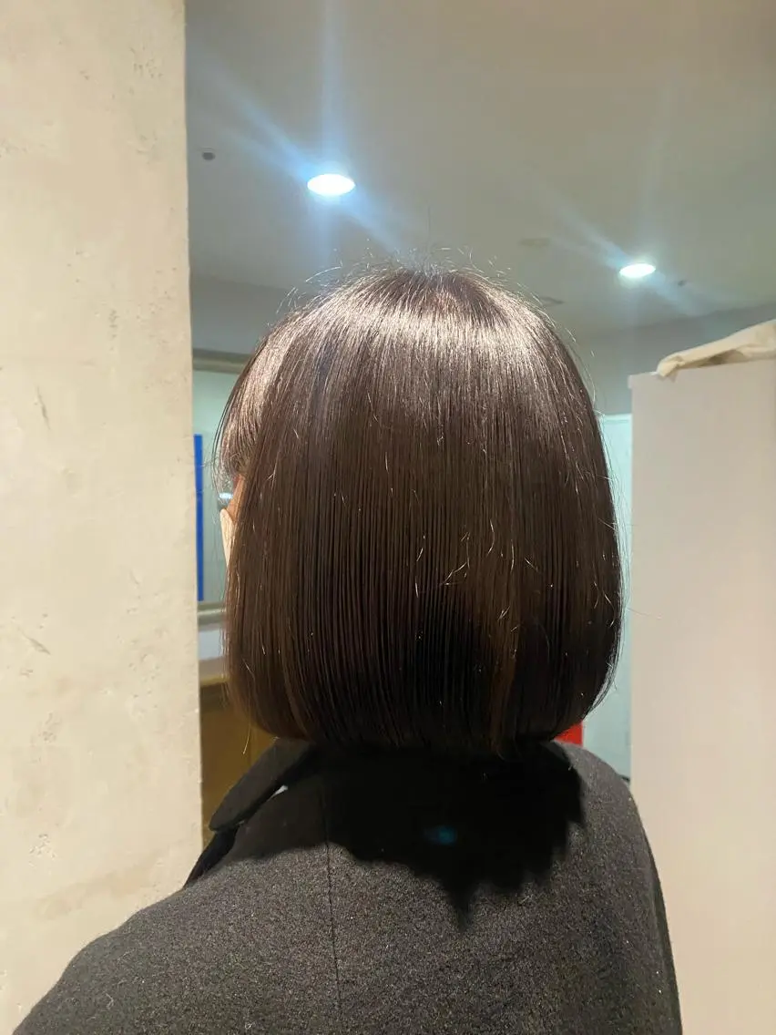 ショート トリートメント ブリーチカラー/ブロ ンドレイヤーカットのヘアスタイル