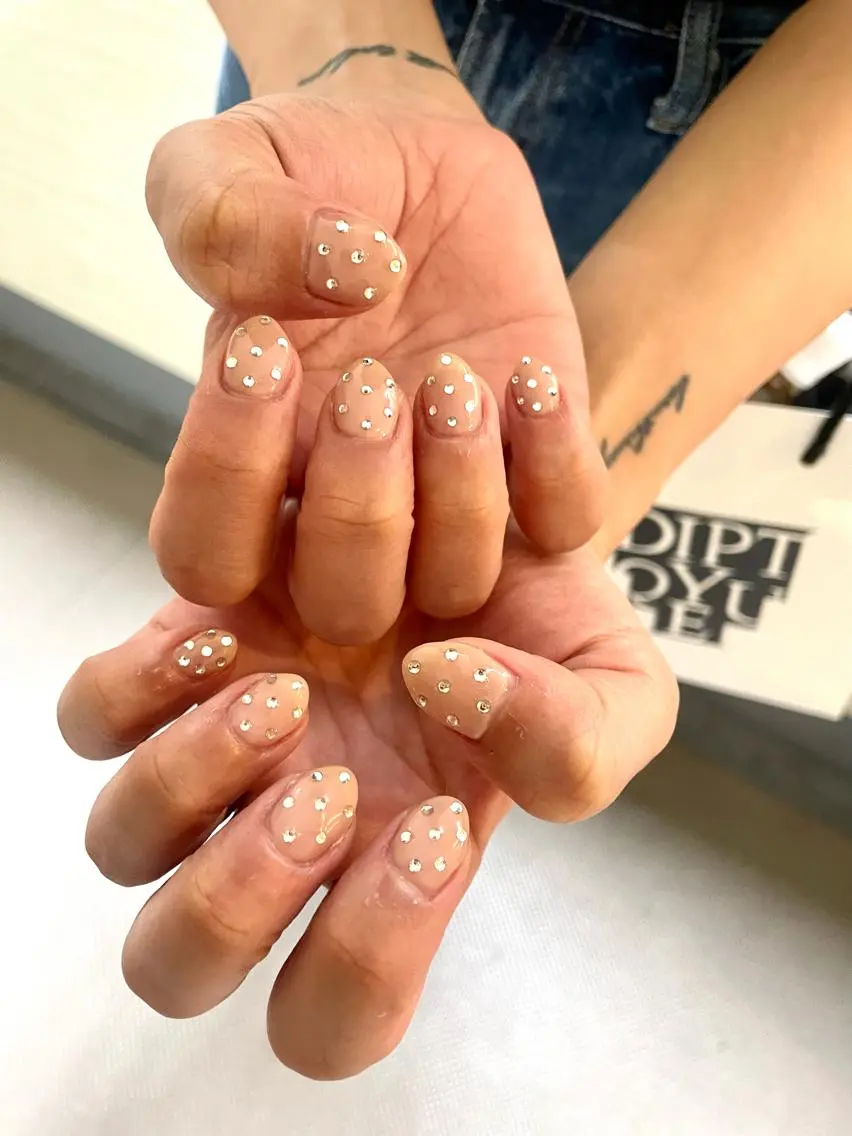 ネイル キラキラネイル ストーンネイル salon te.のネイルデザイン