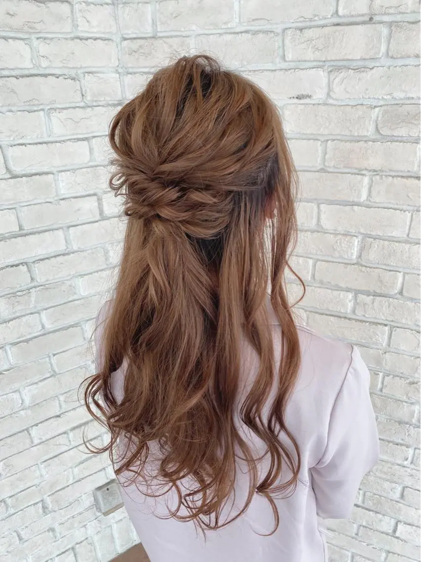 ヘアアレンジ ゆるふわパーマ🌼 アレンジ🌼リョウカのヘアスタイル