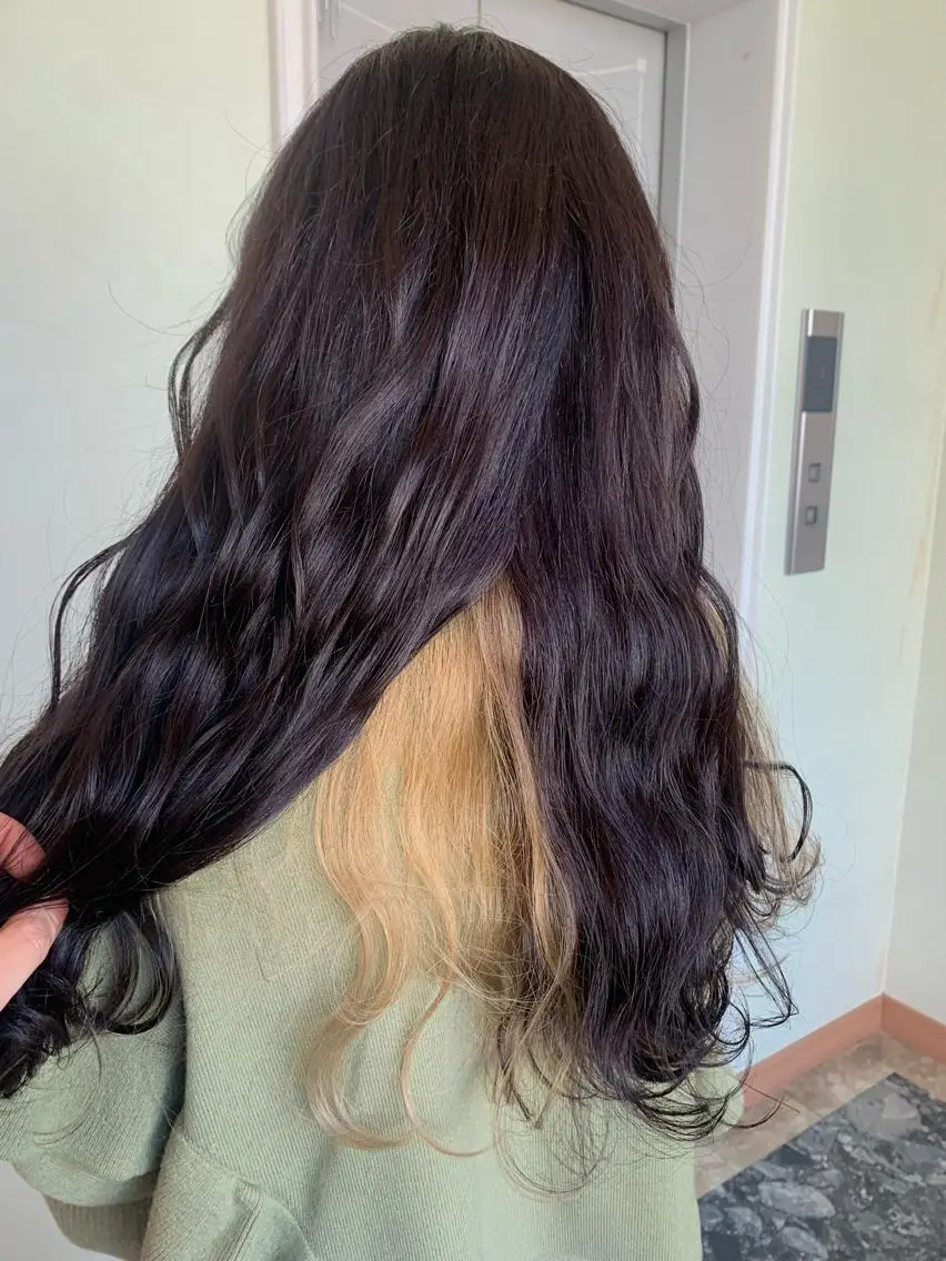 ロング カラー インナーカラー イエローカラー ヘアカラー NUMBER 天王寺 🌼yuriのヘアスタイル