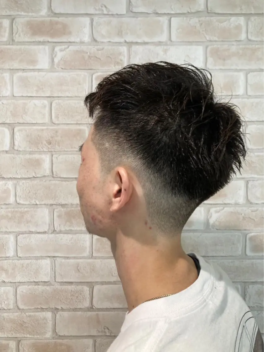 ショート メンズ フェードカット hairsBerry 豊津店のヘアスタイル