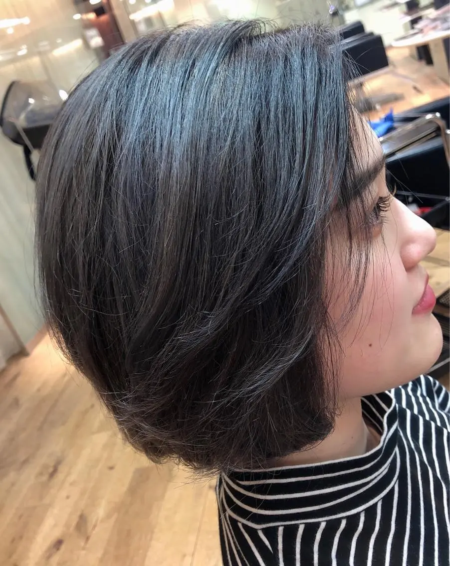 ミディアム カラー ボブ 韓国風ヘア ショート・ウルフ✂︎ 安住有咲子のヘアスタイル
