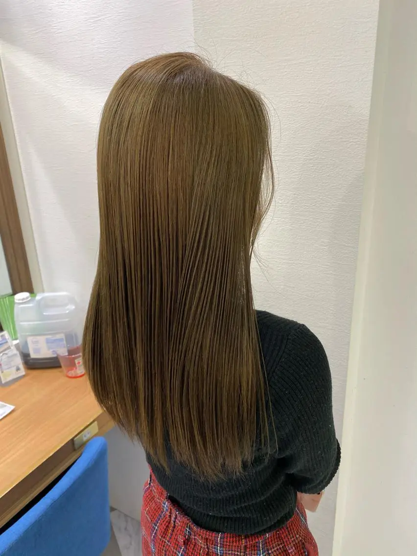 ロング カット ヘアカラー トリートメント レイヤーカット /透明感カラー西田のヘアスタイル