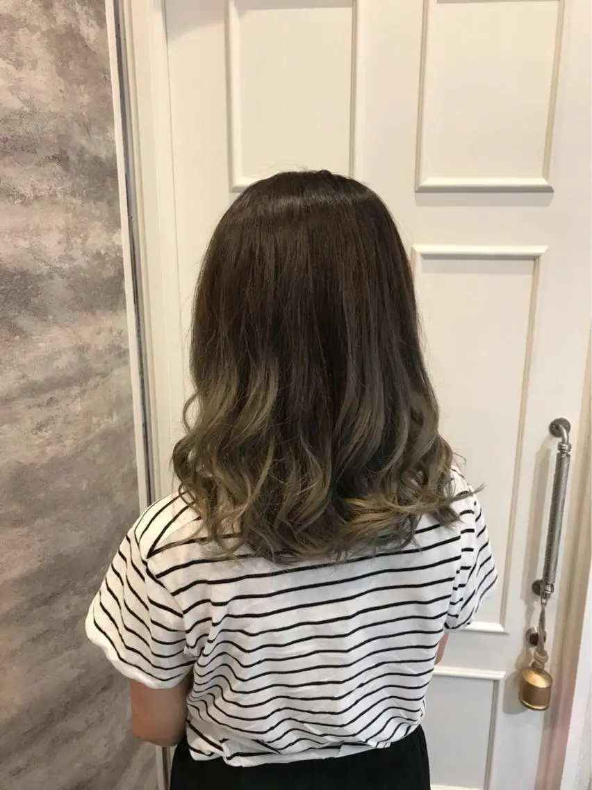 ミディアム カラー アッシュ 🫟Blanco🫟 Color&Careのヘアスタイル