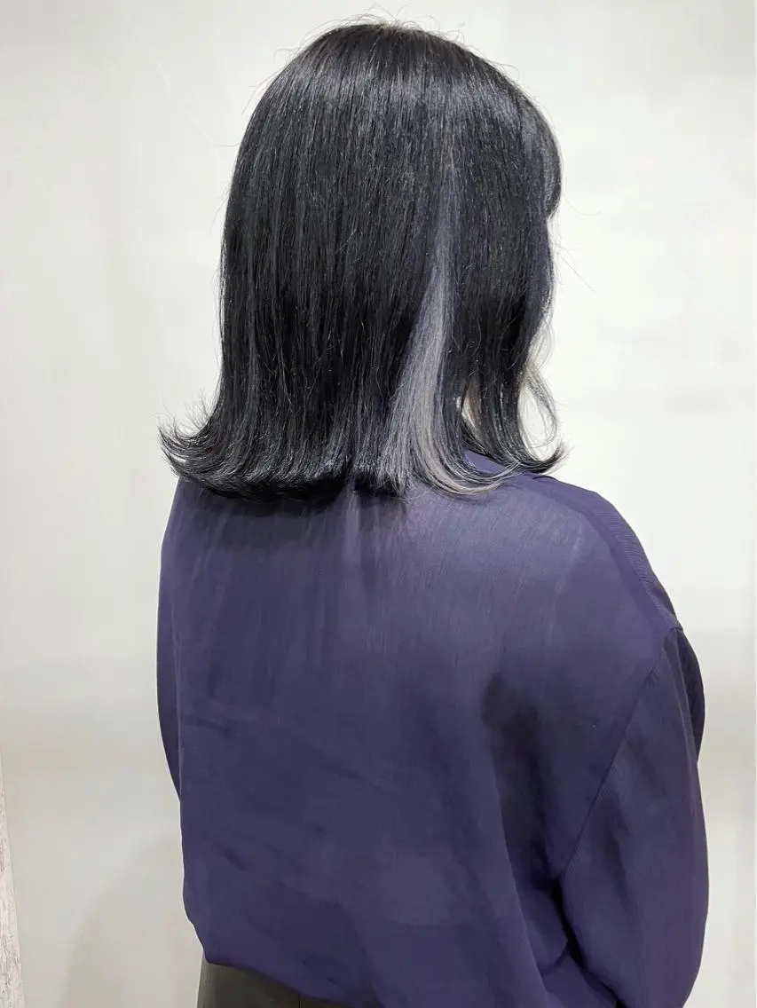 カラー white.梅田 デザインカラー🦄のヘアスタイル