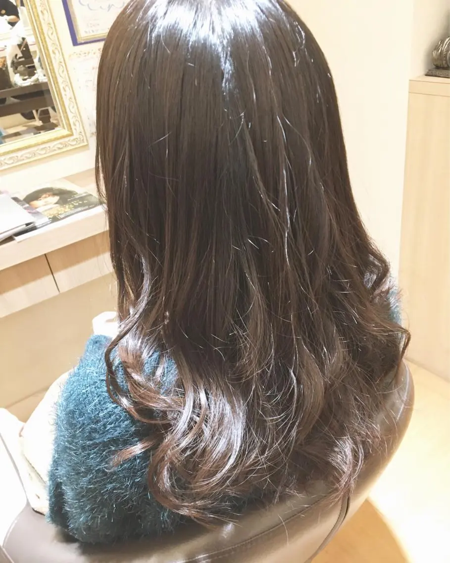 ロング パーマ ヘアアレンジ 白浜 サキのヘアスタイル