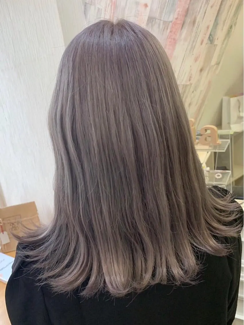 ミディアム カラー ヘアカラー 艶髪🫧髪質改善 縮毛矯正✨影山湧市のヘアスタイル