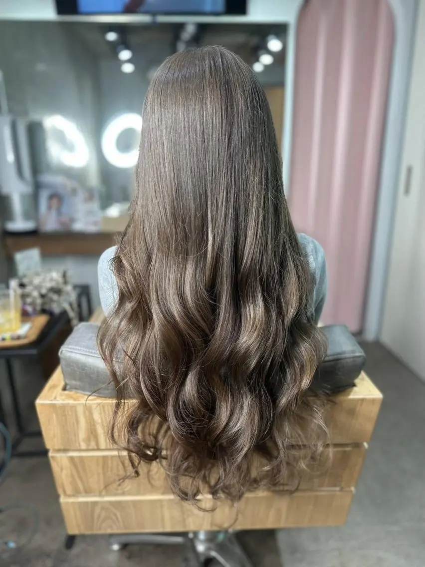 ミディアム ♡SNSで大バズり♡ コリアン羽エクステ◎のヘアスタイル