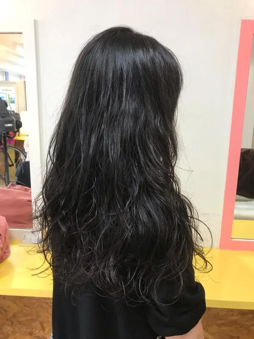 ロング パーマ ロング エアウェーブ 横田 尚登のヘアスタイル