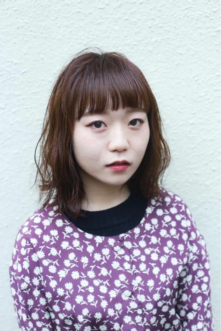 ミディアム ミディアムパーマ TAI透明カラー 柔らかい縮毛矯正のヘアスタイル