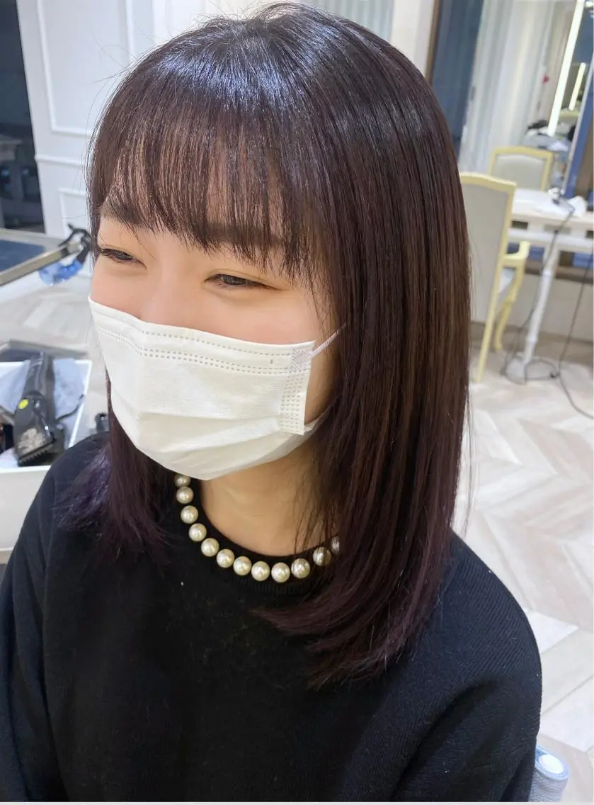 ミディアム カラー イルミナカラー ヘアカラー トリートメント 小顔レイヤー/ ベージュ🤍Rieのヘアスタイル