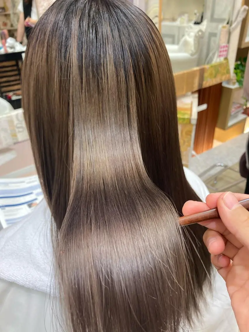 ロング 縮毛矯正 GOSSIP信国 瑞絵のヘアスタイル