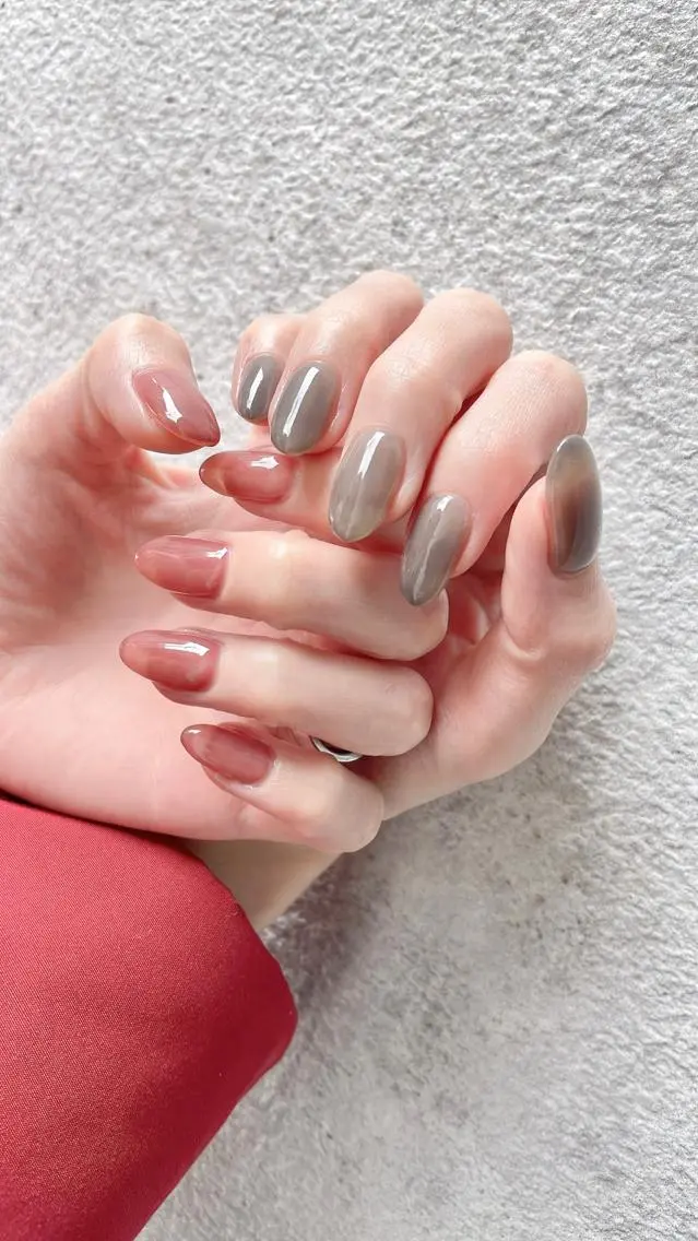 ネイル アニマル柄 マグネットネイル ミラーネイル ニュアンスネイル ワンカラーネイル ハンドネイル amati_nail TAKAKOのネイルデザイン