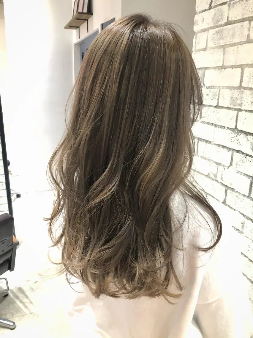 ロング 🌈外国風ハイライト こうたろうのヘアスタイル